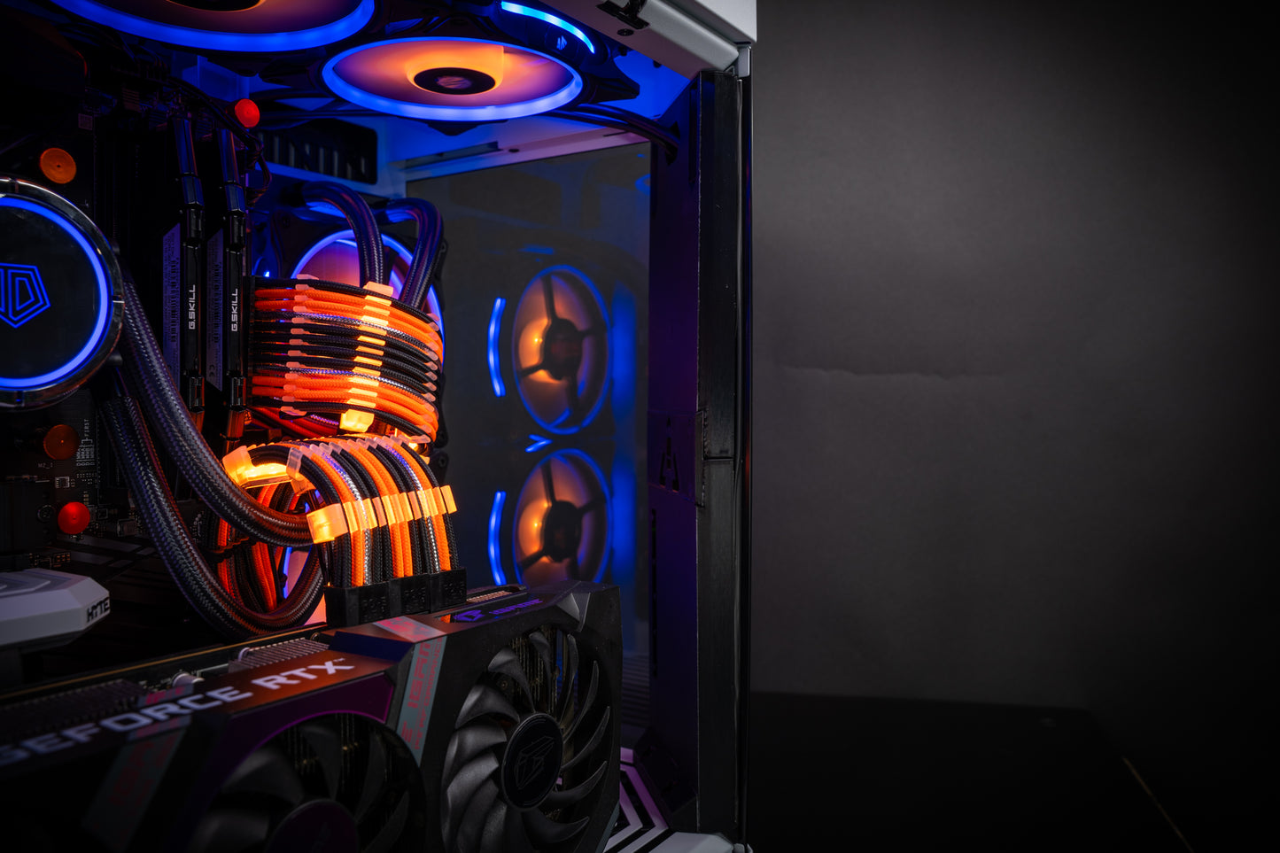 Custom Luxury Y60 Gaming PC