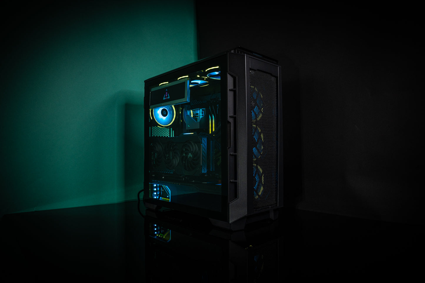 Yellow-Blue_FCorner.jpg